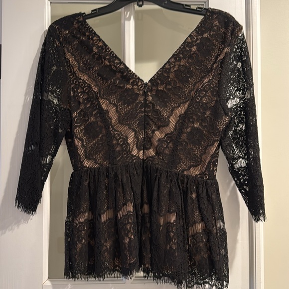 NWOT Anthropology Maeve Black Lace Peplum Top. Size S. Excellent condition. - Picture 2 of 5